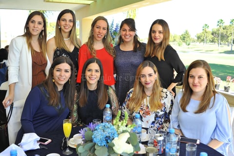 Algunas de las invitadas al festejo