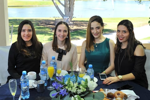 Daniela, Julieta, Beatriz y Ana