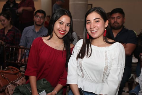 Andrea y Vanessa.