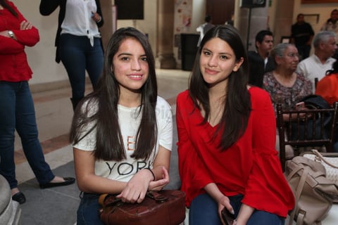 Lizbeth y Marcela.