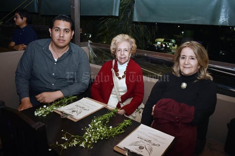 21022018 Arturo, Rosa y Magdalena.