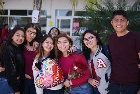 24022018 AMIGAS.  Nahomi, Mariana, Karime y Daniela.