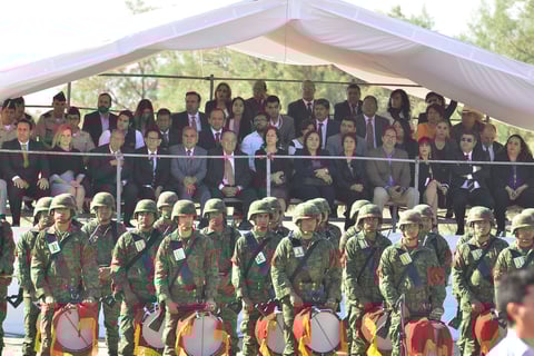 En su mensaje, el gobernador Miguel Riquelme manifestó que esta obra es sólo una muestra de agradecimiento al respaldo del Ejército Mexicano en la transformación que se logró en Coahuila.