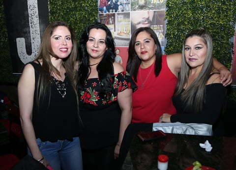 Ceci, Mónica, Karla y Mariana.
