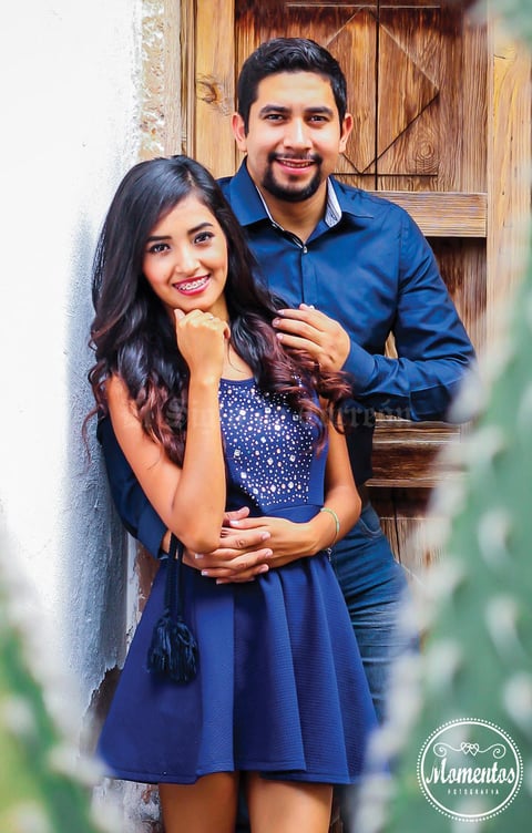 03032018 Karla Marisol Santacruz Marín y Ángel Samuel de la Torre Esparza recibirán el sacramento del matrimonio en compañía de sus padres, Rosa María Marín Juárez y Ángel Santacruz Sifuentes; Ma. de los Ángeles Esparza Chavarría y Luis de la Torre Esparza. La homilía se llevará a cabo en la Parroquia de Nuestra Señora de la Luz en Gómez Palacio, Durango. La recepción se ofrecerá en Casino Los Olivos.