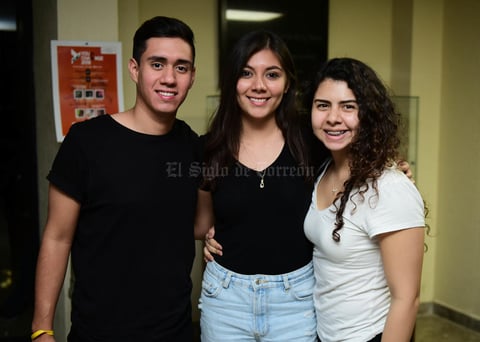 Erick  Cecilia y Daniela