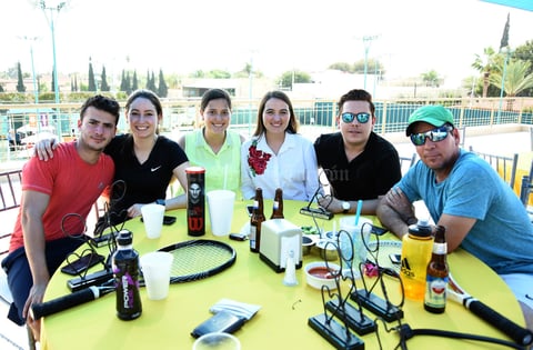 Diego  Pilar  Valeria  Barbara  Luis y Fer