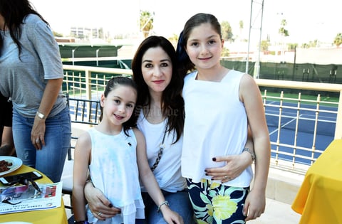 Romina  Vicky e Ivana