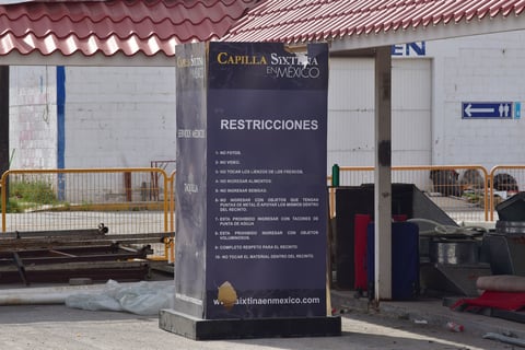 "La capilla presenta la fachada original, a través de una serie de paneles exteriores hechos a base de metal, poliuretano y fibra de vidrio, además eso nos permite que se cubra del agua, la tierra y el clima" agregó.