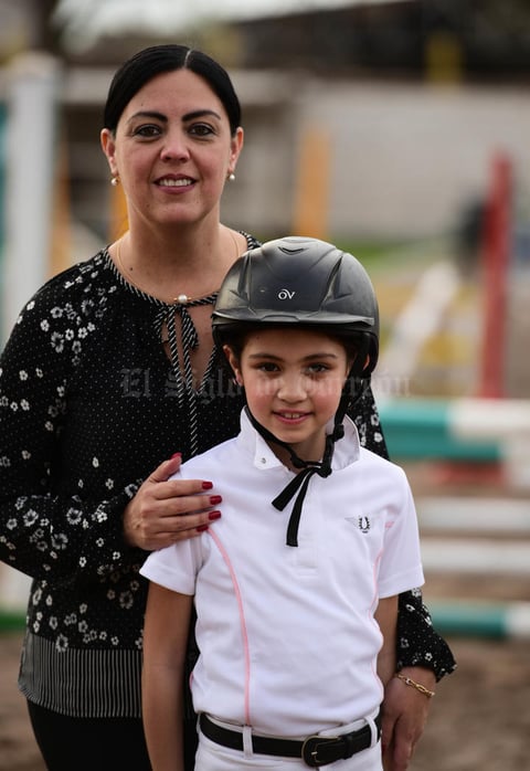 07032018 Lulú y Lourdes.