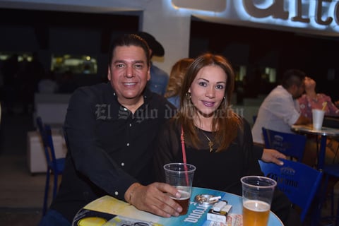 09032018 José y Érika.