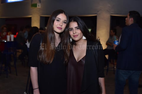 09032018 Valeria y Ana Karla.