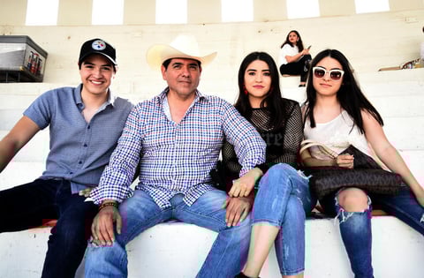 11032018 Felipe y Felipe, Ana y Vane.