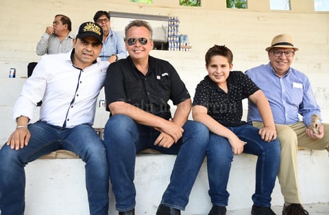 11032018 Pedro, Alexis, Manuel y Luis.