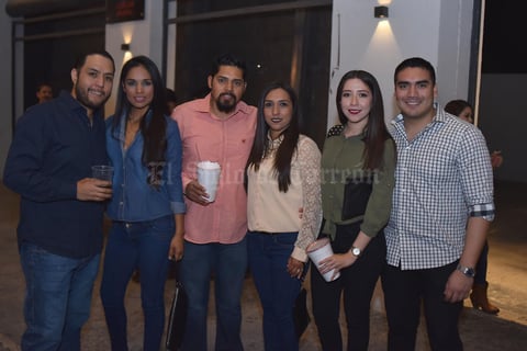 11032018 ASISTEN A CONCIERTO.  Rogelio, Marcela, Sergio, Eli, Georgina y Víctor.