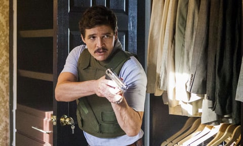 El actor Pedro Pascal durante las grabaciones de Narcos.