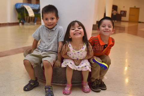 14032018 Santiago, Romina y Matías.