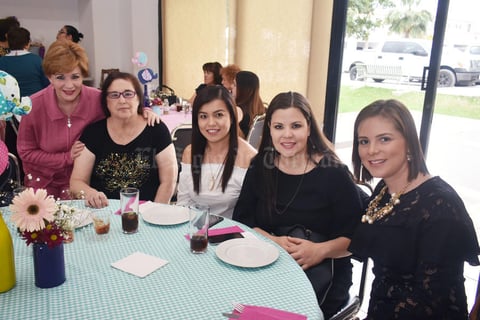 20032018 María Luisa, Velia, Nayat, Iveth y Diana.