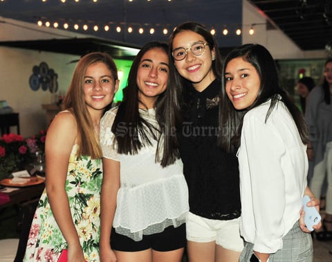 18032018 Romina, Regina, Dani y Johan.