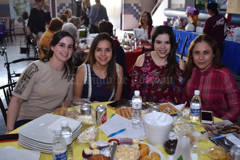 21032018 María, Yazmín, Marcela e Hipatia.
