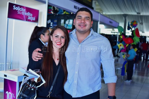 22032018 EN PAREJA.  Mayra y Cacho.