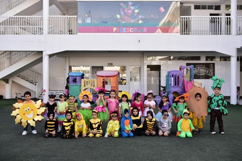 30032018 COLORIDA MAñANA.  Niños de preescolar en su Festival de la primavera.