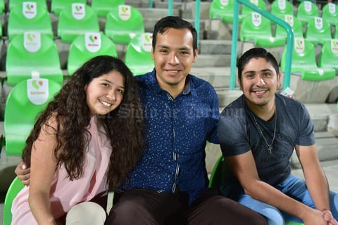 02042018 Vero, Jorge y Ricky.