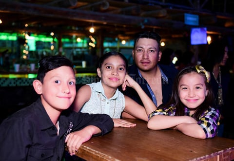 01042018 Brandon, Lizbeth, Luis y Ana.