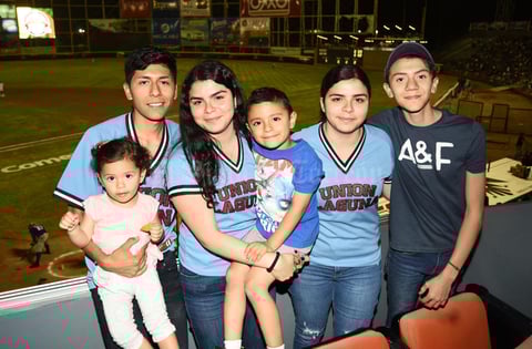 03042018 Fernanda, Titi, Albita, Fernanda, Diego y Jaime.