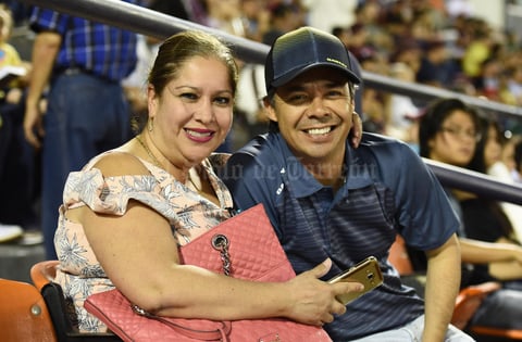 03042018 Gaby y Arturo Mendoza.