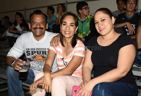 04042018 Antonio, Carmen y Cecilia.