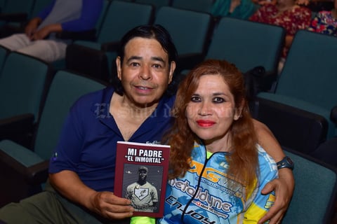 04042018 Arturo y Luz María.