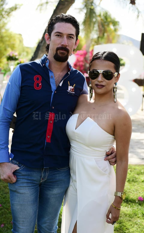 Juan Barousse y Karla Urby