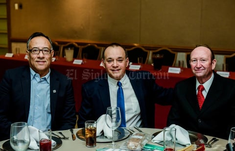 09042018 COLEGAS.  Benito Cortez, Gerardo Prieto y Salvador Chavarría.