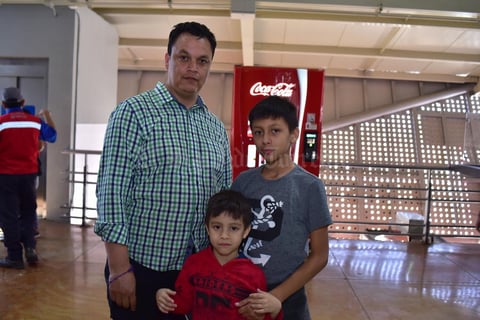09042018 Carlos, Jaziel y Juan Miguel.