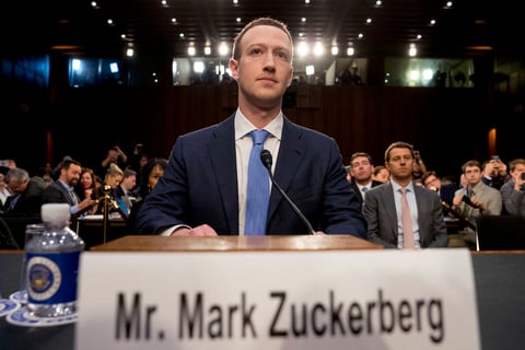 La compañía Cambridge Analytica utilizó los datos de millones de usuarios de Facebook para la campaña electoral de Donald Trump.