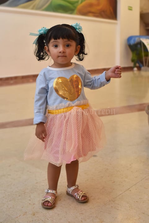 11042018 MUY LINDA.  Ximena.