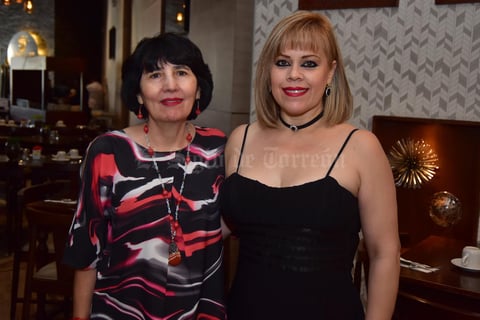 11042018 CUMPLEAñERAS.  Gaby Sánchez y Rosita Cueto.