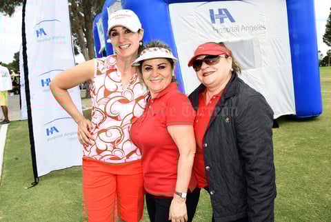 16042018 GOLFISTAS.  Mónica, Gloria y Lupita.