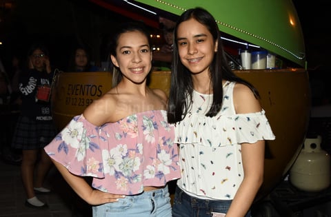 15042018 AMIGAS.  Paulina y Sofi.