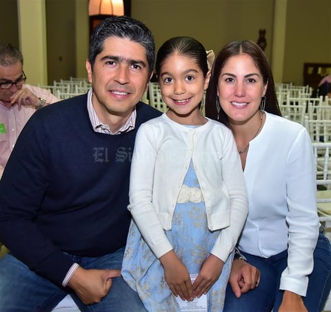 18042018 Marcelo, Gaby y Regina.