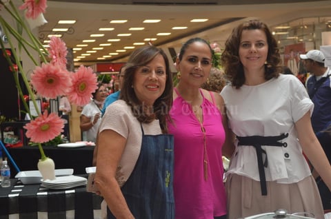 19042018 Marisa, Sambra y Elena.