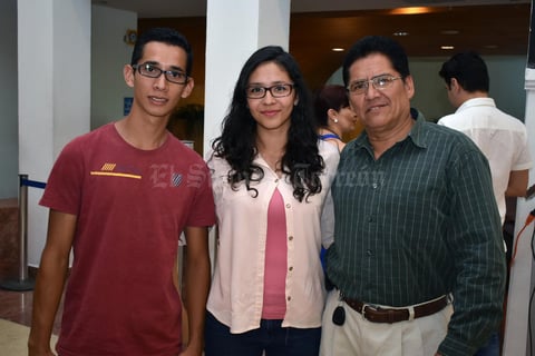 20042018 Vicente, Estefanía y Manuel.