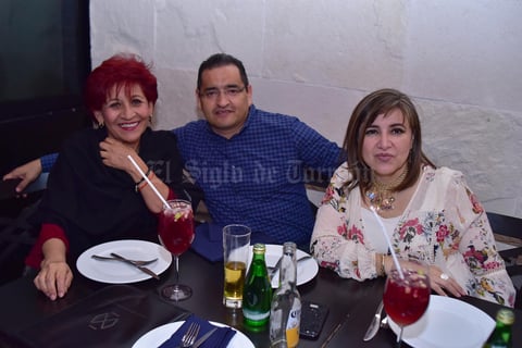 21042018 Lucy, Ángeles, Coco y Graciela.
