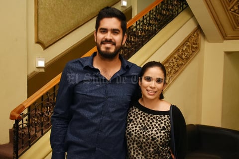 21042018 EN EL TEATRO.  Federico y Anel.