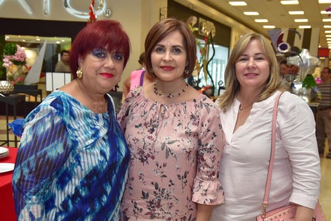 23042018 Tere, Carmen y Lourdes.