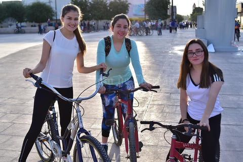 23042018 Karla, Cinthya y Paula.