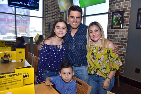 23042018 Martha, Mía, Ramiro y Diego Guajardo.