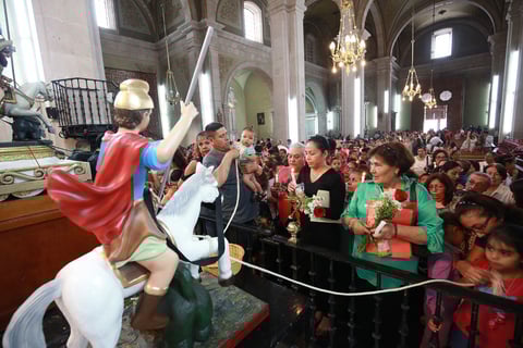 En Durango, la imagen de San Jorge se encuentra expuesta en la Catedral Basílica Menor, ubicada en la zona centro de la ciudad.