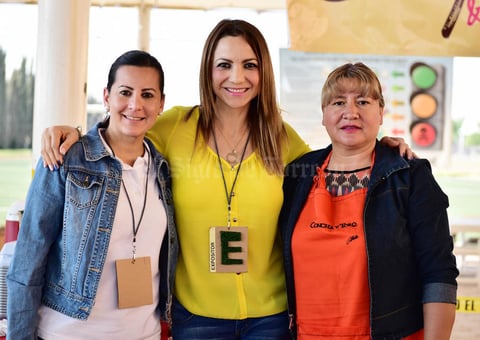 26042018 Alma, Gina y Rosy.